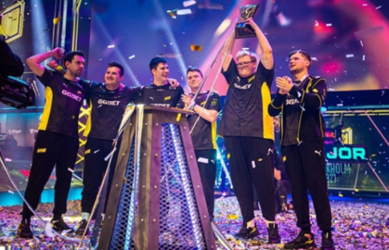 BLG战队强势晋级 S15瑞士轮 Knight妖姬四杀精彩回顾